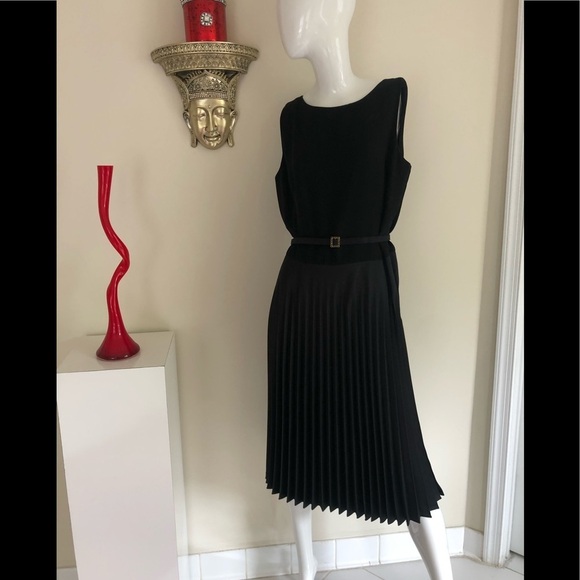 Donna Morgan Dresses & Skirts - Donna Morgan beautiful amazing stylish dress
